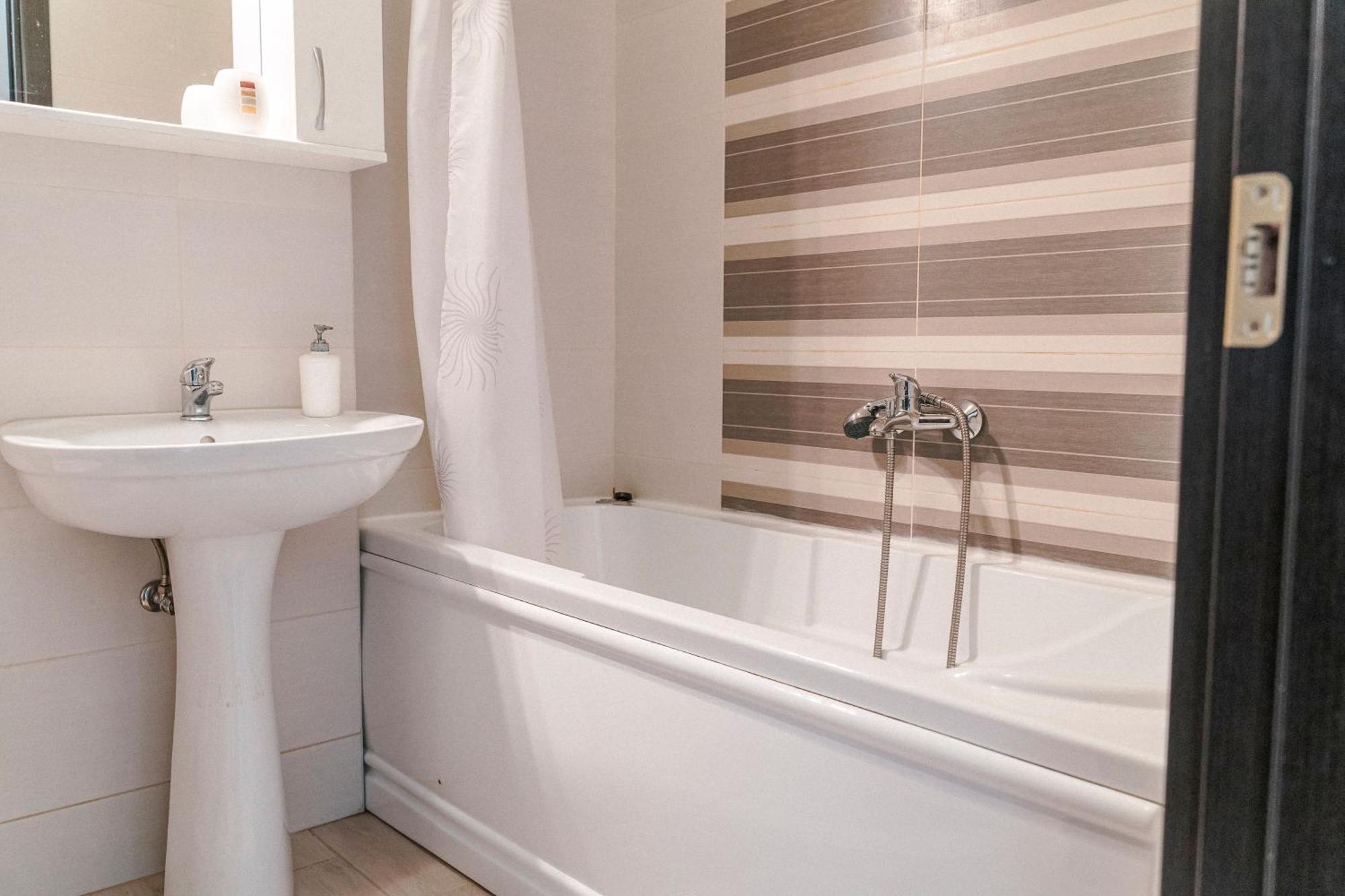 M&M Apartment Oradea Dış mekan fotoğraf